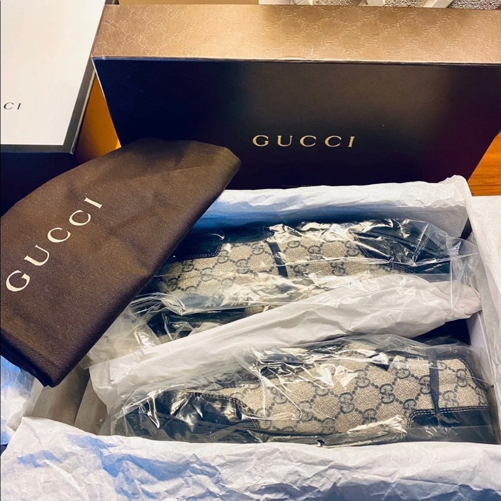 🥾🥾🥾Authentic Gucci Fashion Sneakers - Picture 12 of 12
